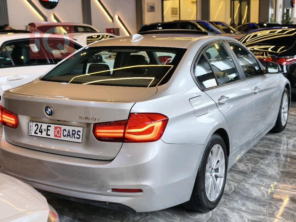 بي ام دبليو الفئة 3